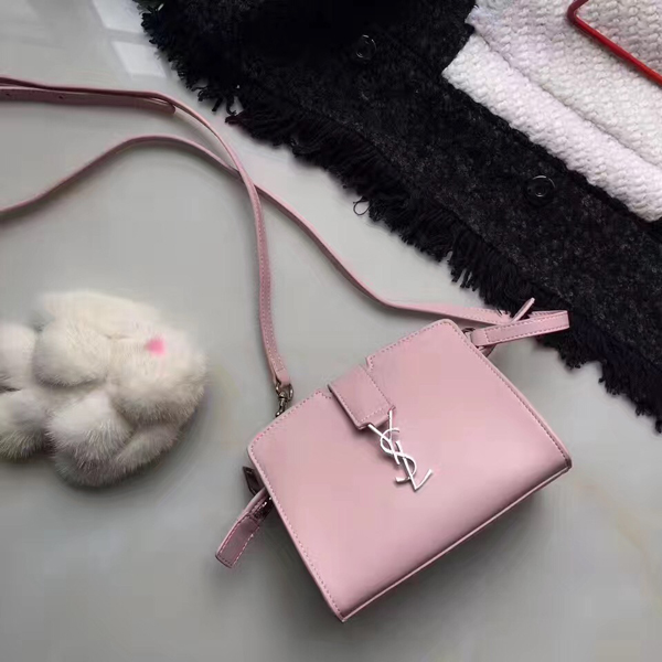 バッグ